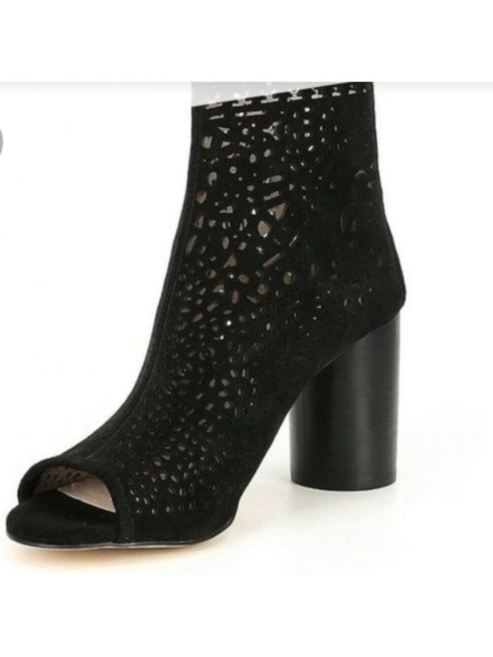 NEW Gianni Bini Pomma Suede Leather Cut Block Shootie.